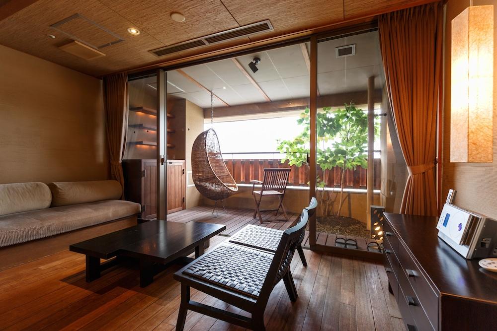 Rurikoh Hotel Кага Екстериор снимка